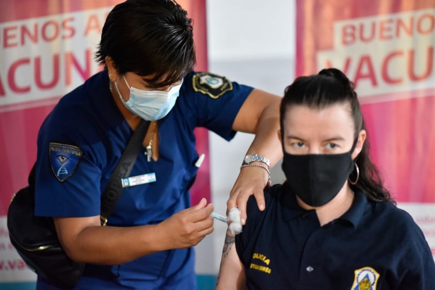 Comenz la vacunacin para el personal policial en La Matanza