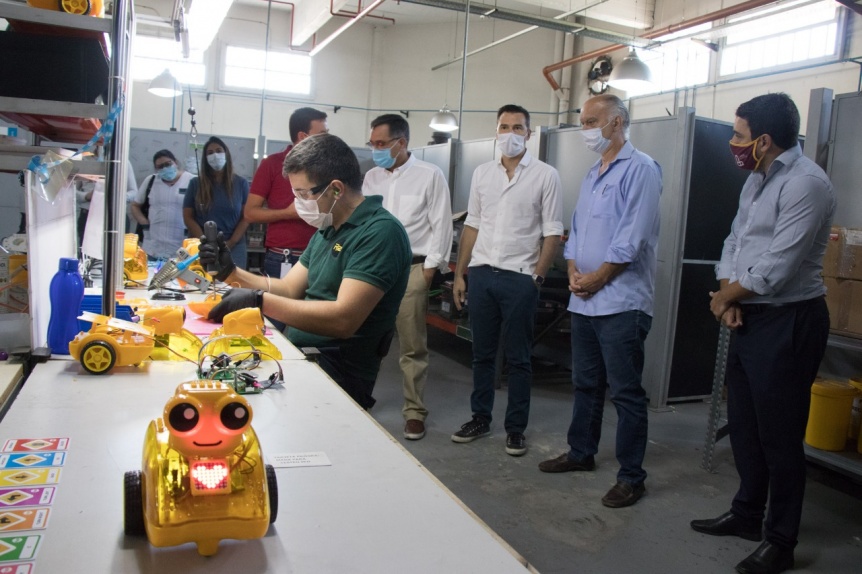 Lanús brindará clases de robótica en centros educativos municipales