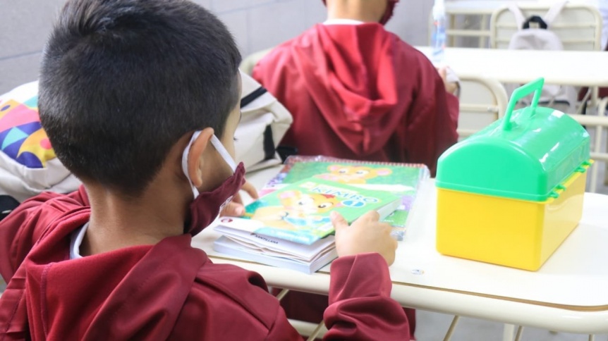 Lans pide la apertura de centros educativos para revincular a chicos sin conectividad
