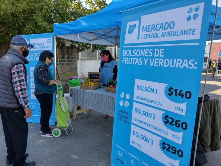 Vuelve el Mercado Federal Ambulante a Berazategui con bolsones de frutas y verduras