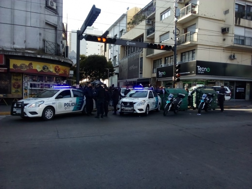Desalojaron a los vendedores ambulantes de la Peatonal Rivadavia