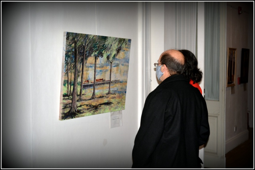 Exposicin de artes plsticas en el Saln de los Espejos de la Casa de la Cultura