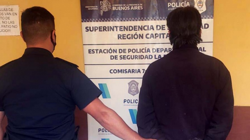 La Plata: Rescatan a una mujer y su hija que estaban cautivas en la casa de un hombre