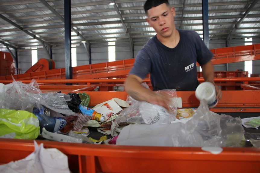 Sancionan a supermercados y cadenas de comida por no gestionar sus residuos