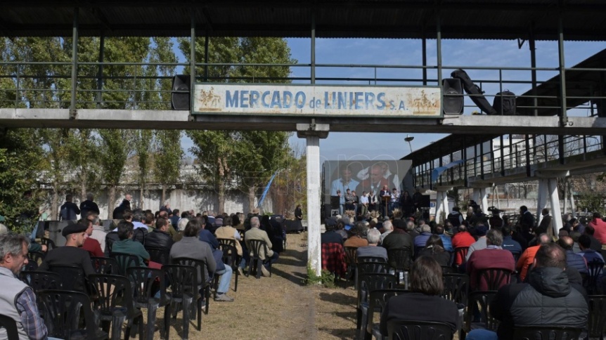 Tras 122 a�os de actividad, cerr� sus puertas el Mercado de Hacienda de Liniers