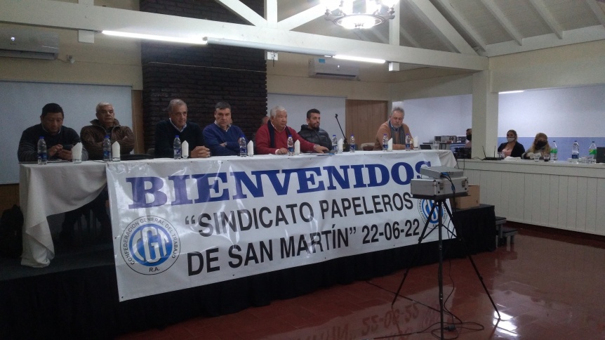 Asamblea abierta de la Federación de Papeleros en Quilmes