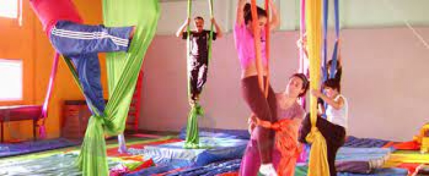 Florencio Varela: Escuela Municipal de Circo para mayores de 8 aos