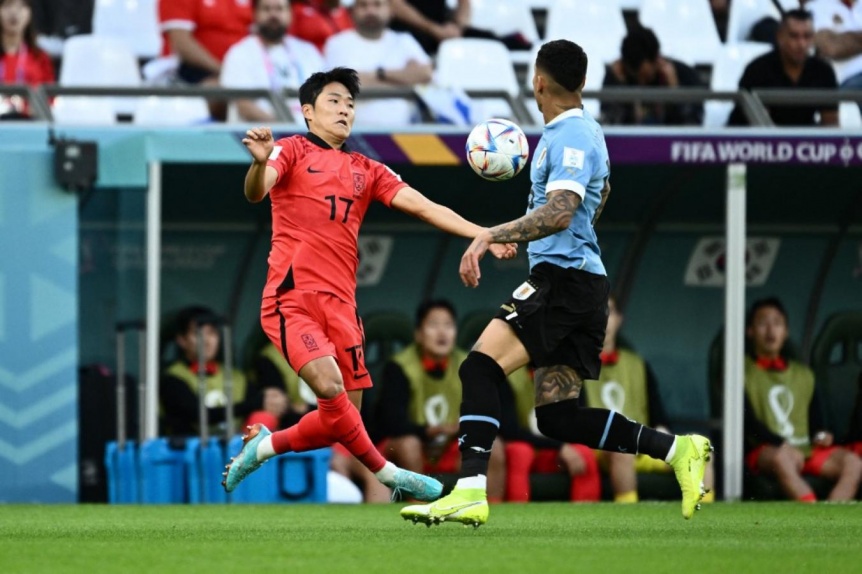 Discreto comienzo de Uruguay que igual� sin goles ante Corea del Sur