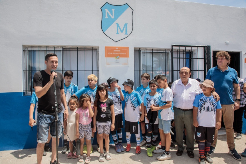 Berazategui: Inauguraron obras en el Club Nuevo Milenio y Mussi les entreg un subsidio