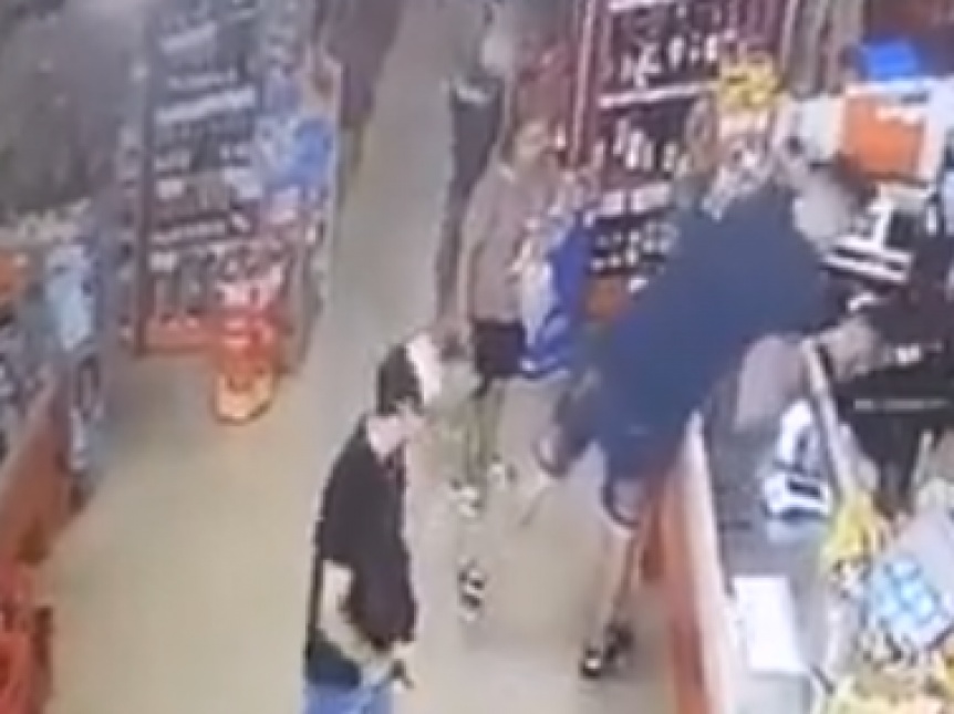 Se hicieron pasar por clientes y robaron un supermercado chino en La Matanza