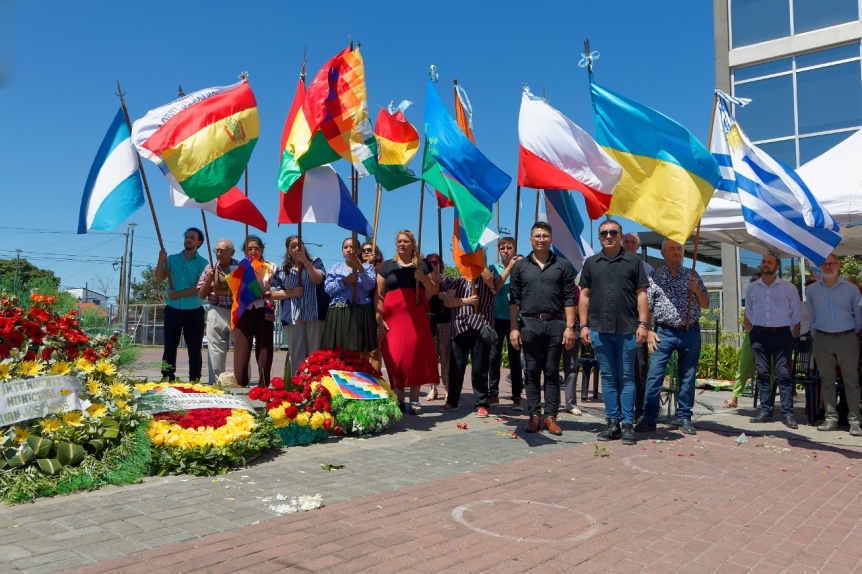 Berazategui: Se conmemor� el 14� aniversario del Estado Plurinacional de Bolivia