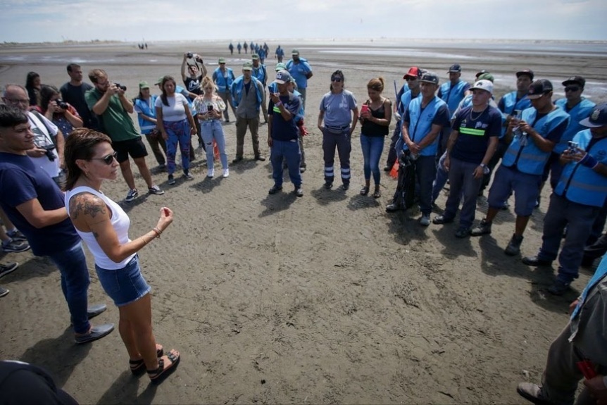 Mayra Mendoza estuvo en el lanzamiento oficial de “Playas Limpias” en la Ribera de Quilmes