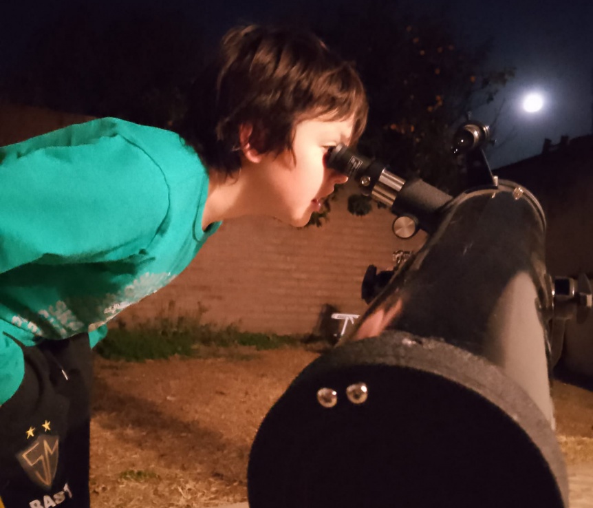 Astroturismo bonaerense: Astronom�a al paso y el asombro de los chicos