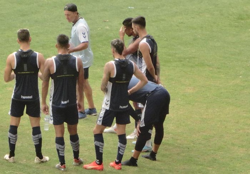 Quilmes recibe a Estudiantes en un duelo de punteros