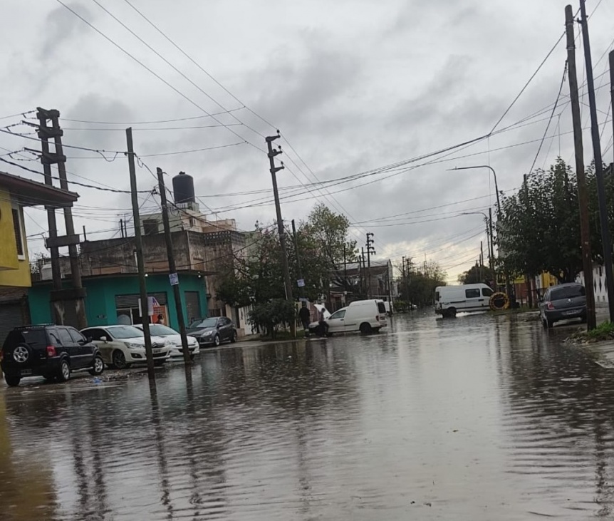 R�cord de lluvias, vuelos afectados y calles inundadas por el temporal que azot� al AMBA