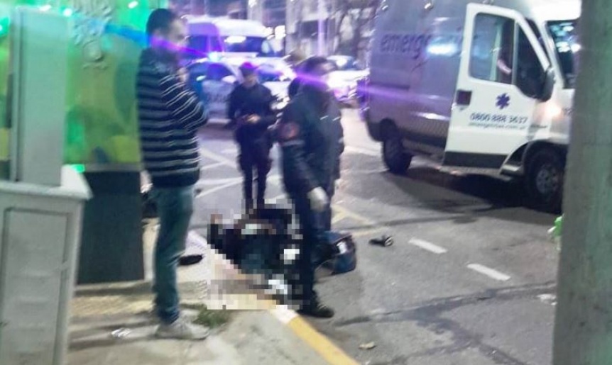 Avellaneda: Motochorros balearon a un polica y le robaron el arma