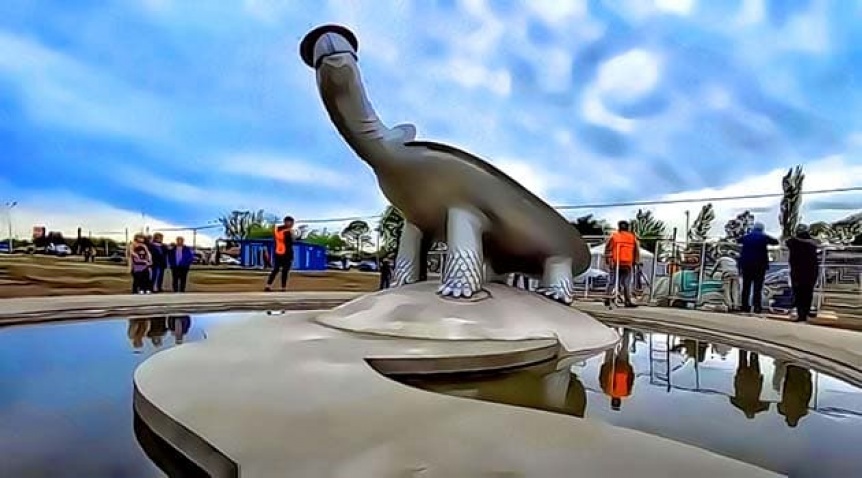 VIDEO | Manuelita ya tiene una colosal estatua en Pehuajó