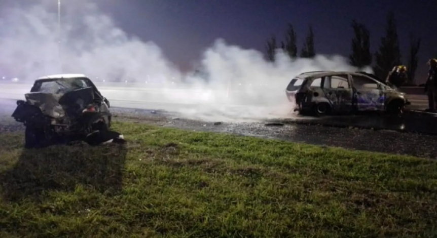 VIDEO | Se les rompió el motor en la Autopista, frenaron en plena ruta y los chocó otro auto