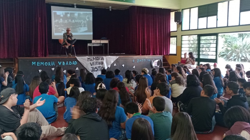 Sobreviviente del Pozo de Quilmes brind una charla en una secundaria de Ezpeleta
