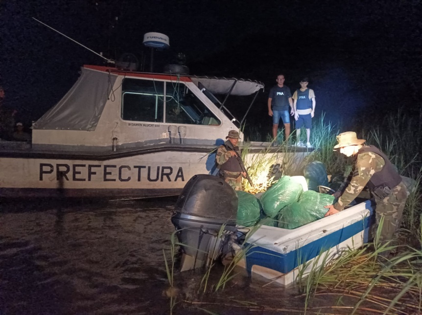 Marihuana: Prefectura secuestr en Corrientes un cargamento de ms de 320 kilos de cogollos