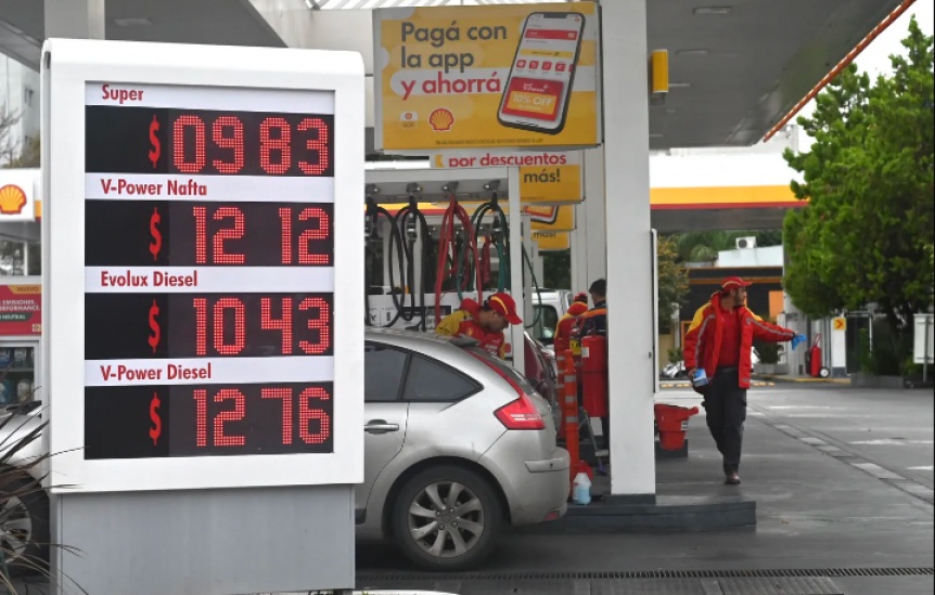 El Gobierno oficializ la postergacin del aumento a los combustibles, pero igual aumentaron