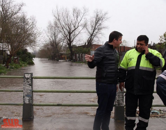 Despliegan en Quilmes un megaoperativo de emergencia por el temporal