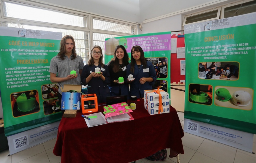 Se present la muestra anual Escuela Abierta de la Tcnica N 4 de Berazategui
