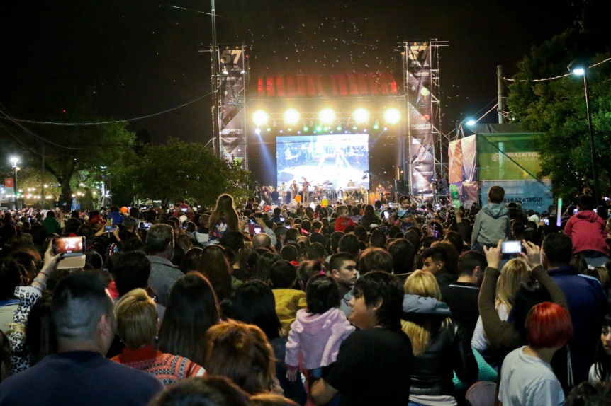 Banda XXI cerr los festejos por los 57 aos de Berazategui
