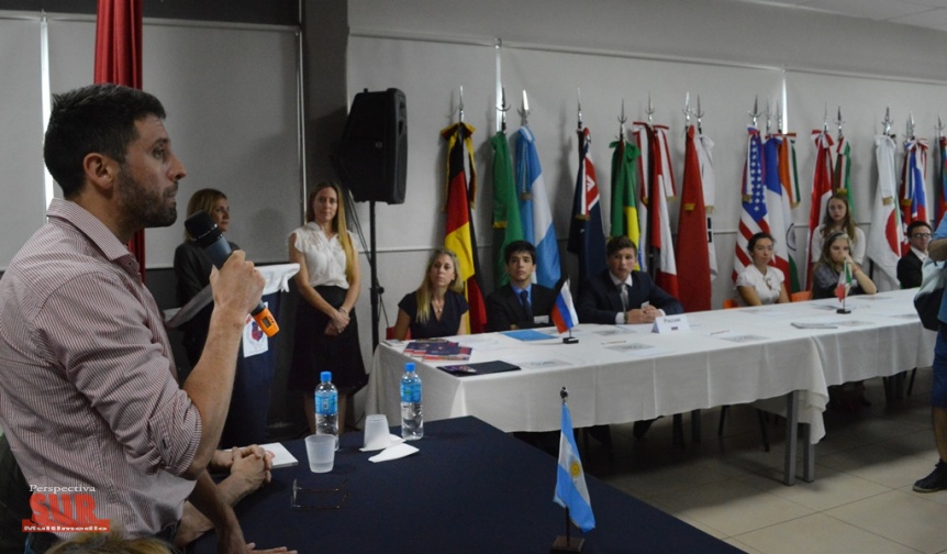 Apertura de la Precumbre del proyecto educativo G-20 en el Colegio Miguel Can
