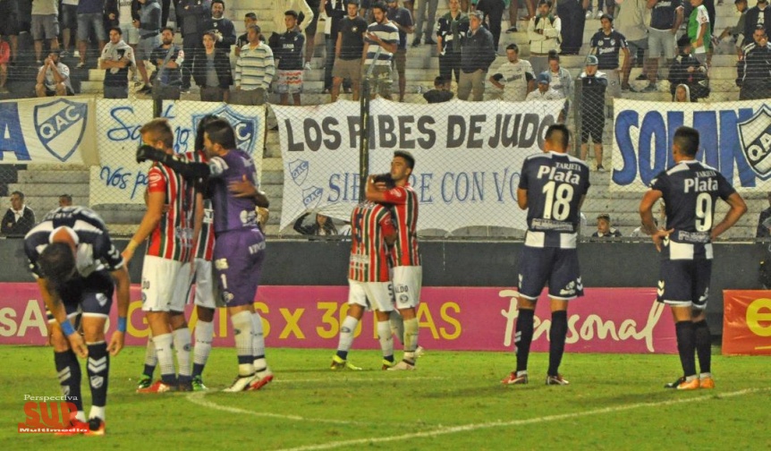 Quilmes cay ante Independiente Rivadavia y se hunde en el descenso