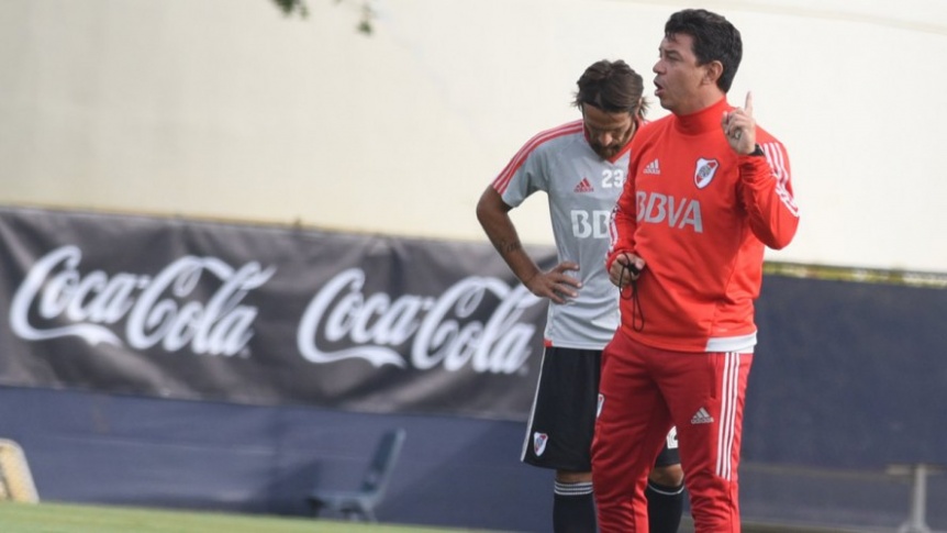 Gallardo define el equipo para recibir a Flamengo