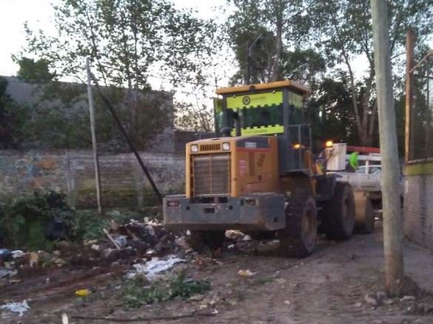 Limpian basural por reclamo vecinal en Quilmes Oeste
