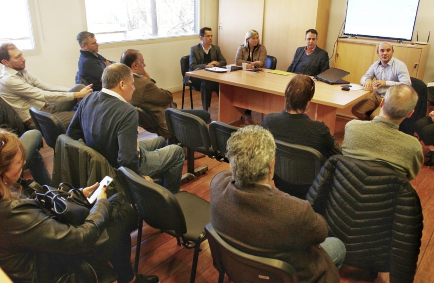 Produccin se reunieron con PyMEs y autoridades de Quilmes