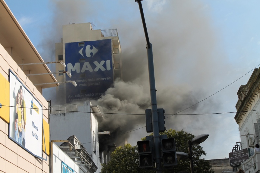 Movistar confirm que hay 30 mil clientes afectados por el incendio en Quilmes