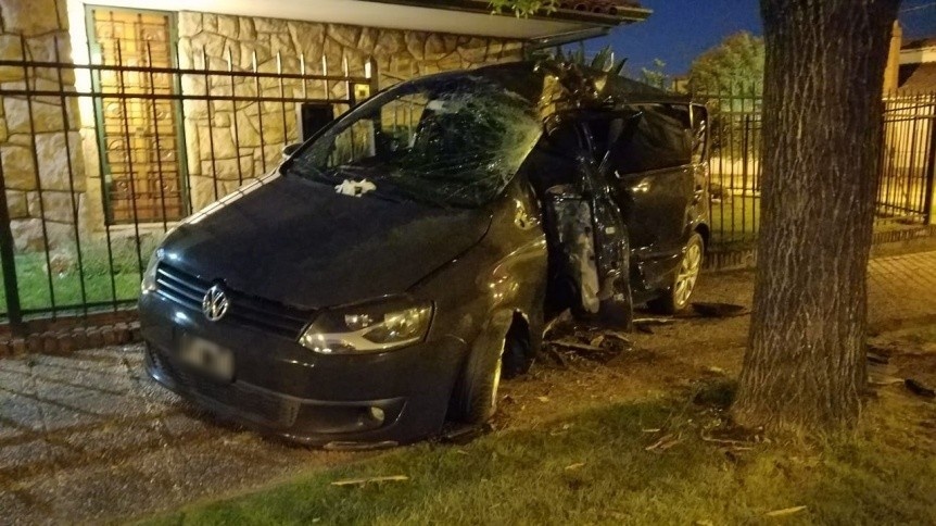 Joven gravemente herido tras violento choque en avenida Dardo Rocha
