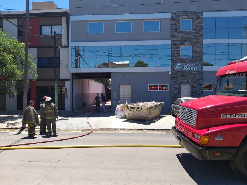 Incendio en un laboratorio de piezas dentales en Quilmes Oeste