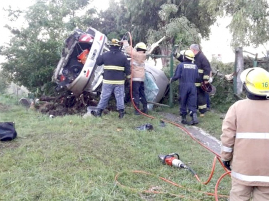Tragedia en Ruta 11: Murieron dos vecinos de Quilmes tras volcar su auto