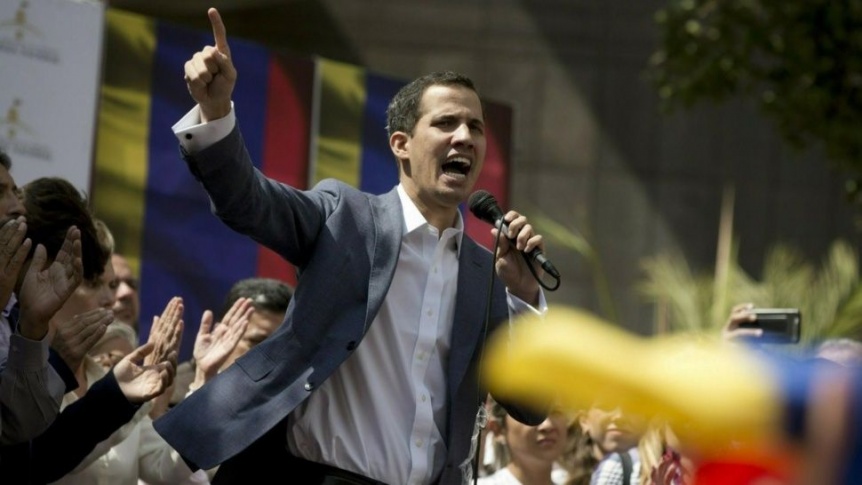 En Venezuela Guaid se autoproclam presidente
