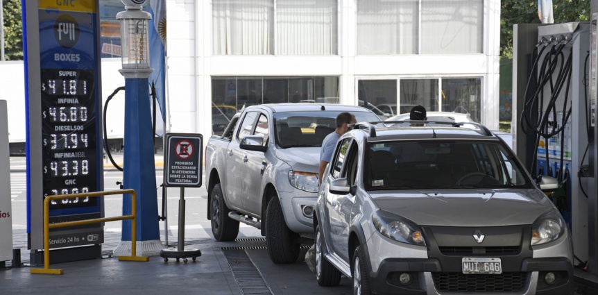 Estacioneros advierten de nuevas tasas viales a los combustibles