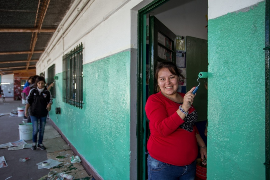 Nuevas jornadas de trabajo en establecimientos educativos de Berazategui
