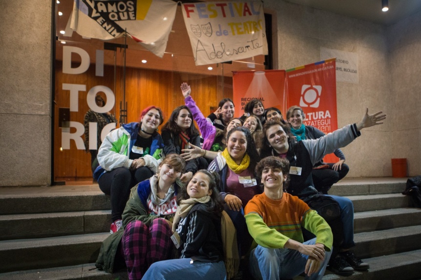 1 Festival Regional de Teatro Adolescente Vamos que Venimos en Berazategui
