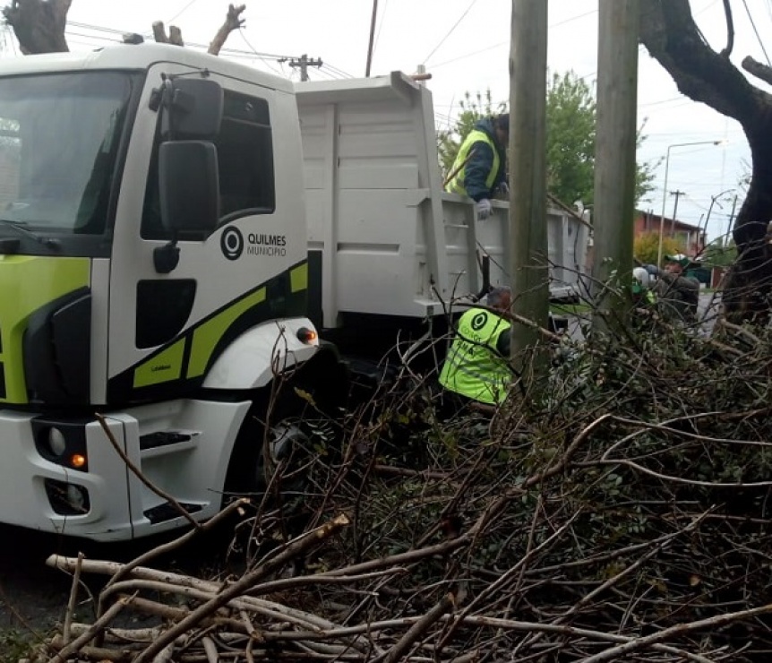 El Municipio de Quilmes contina la asistencia a vecinos afectados por el temporal