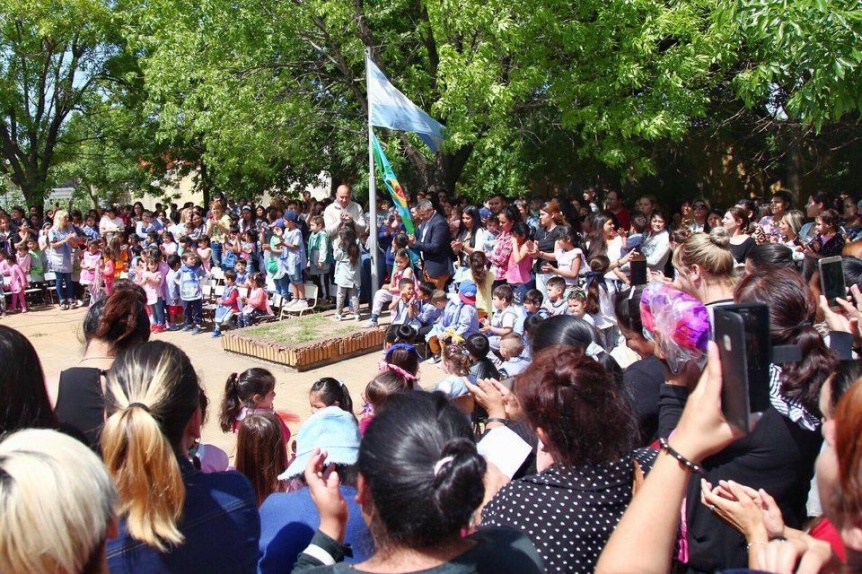 Celebraron el 50 aniversario del Jardn de Infantes N 912 de Ezpeleta