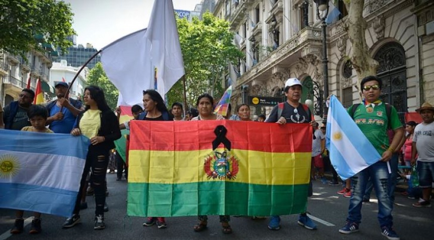 Sindicatos y la izquierda marcharon en Plaza de Mayo en apoyo a Evo Morales