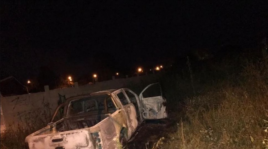 Berazategui: Encontraron a un hombre asesinado y calcinado en una camioneta