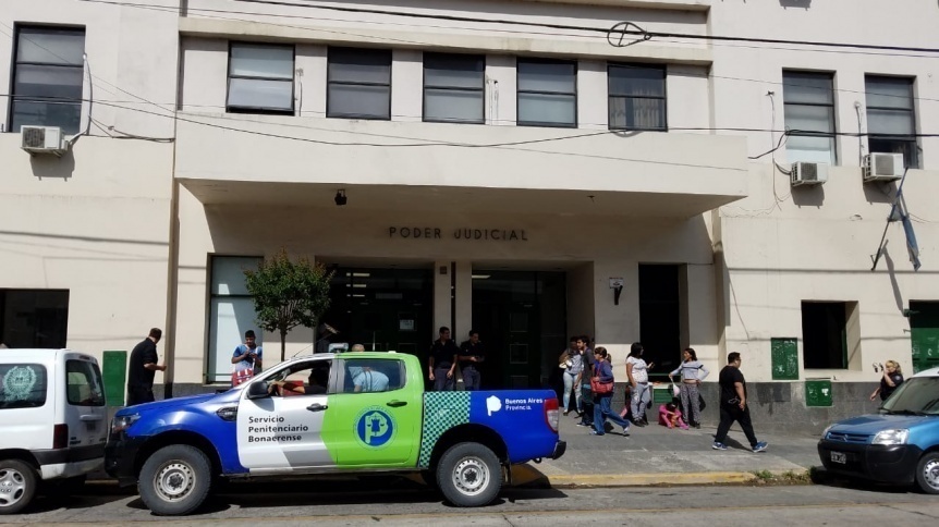 Tres colectiveros de la l�nea 98 ser�n juzgados por abuso sexual en Berazategui
