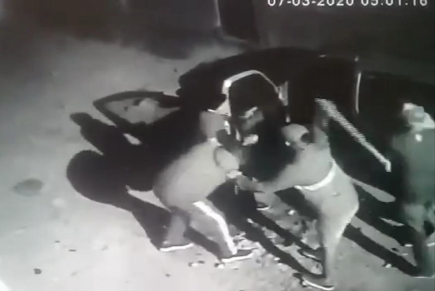 Brutal ataque a palazos a un hombre para robarle la camioneta