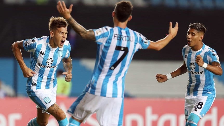 Racing derrot a Alianza Lima y sigue a paso firme en la copa