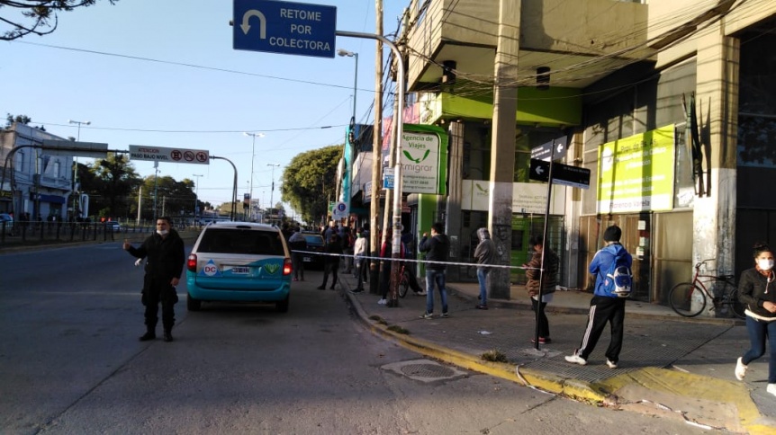 Varela: Realizan gran operativo policial y de trnsito en la zona bancaria