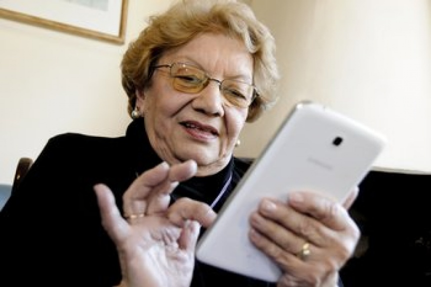 Talleres virtuales gratuitos para adultos mayores sobre uso de tecnologas